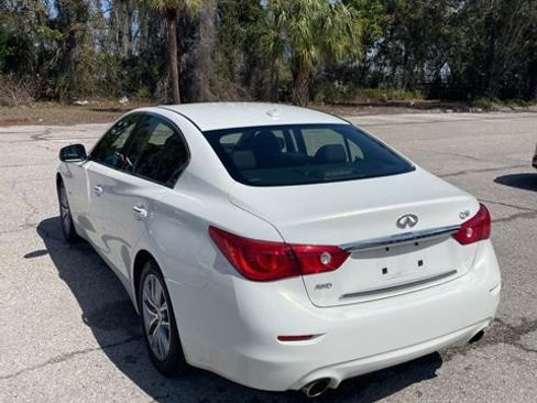 Used 2014 INFINITI Q50 Premium w/ Navigation Package image 2