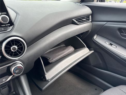 Used 2025 Nissan Sentra S FWD image 17