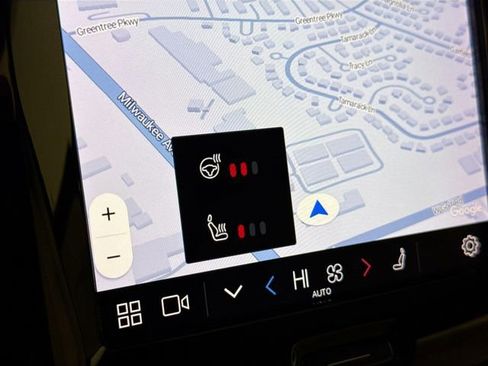 Used 2023 Volvo XC60 T8 Plus w/ Protection Package Premier image 10