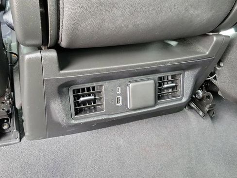 Used 2025 GMC Sierra 1500 SLT image 23