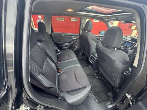 Used 2019 Subaru Forester Premium w/ All-Weather Package image 17