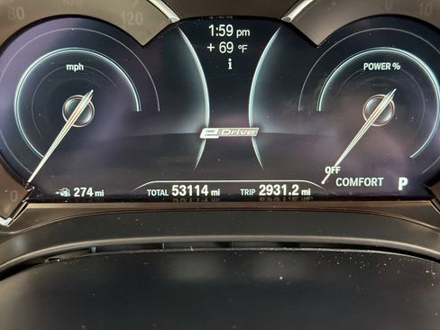 Used 2019 BMW 530e xDrive AWD/4WD image 18