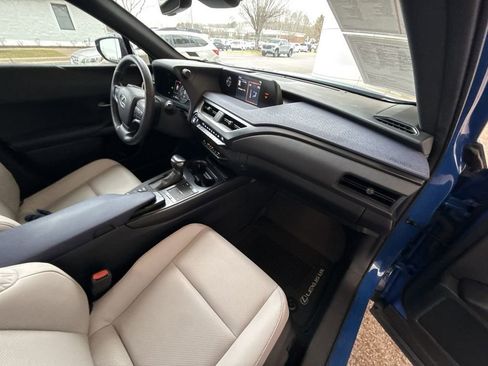 Used 2021 Lexus UX 250h w/ Premium Package image 27