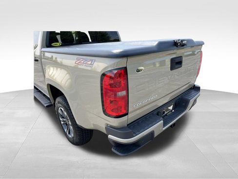 Used 2022 Chevrolet Colorado Z71 AWD/4WD image 8