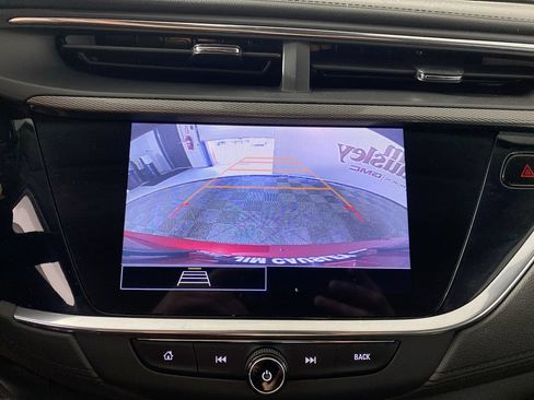 Used 2023 Buick Encore GX Select w/ Sport Touring Package FWD image 17