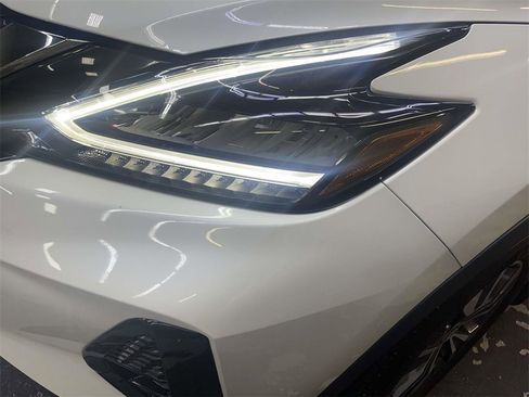 Used 2024 Nissan Murano SV image 9