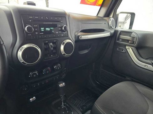 Used 2016 Jeep Wrangler Unlimited Sahara w/ Connectivity Group image 20