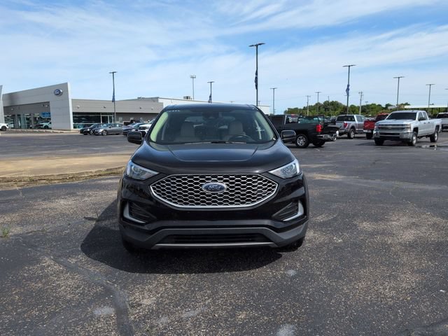 Used 2023 Ford Edge SEL AWD/4WD image 2