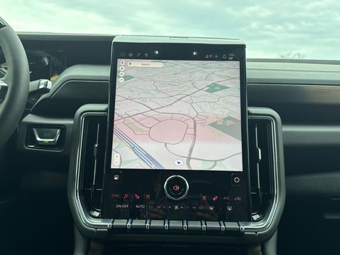 New 2026 GMC Yukon XL Denali w/ Advanced Technology Package image 29