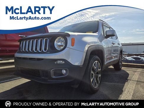 Used 2017 Jeep Renegade Latitude w/ Popular Equipment Group image 1
