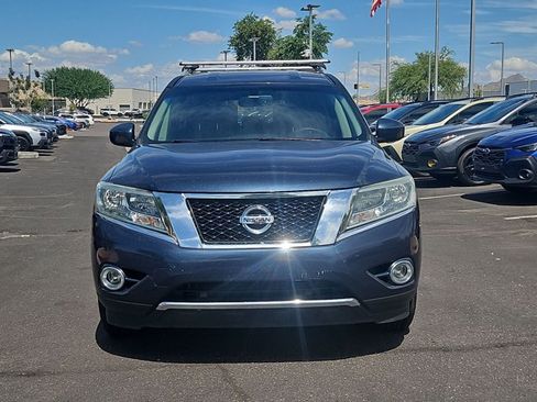 Used 2015 Nissan Pathfinder SV FWD image 2