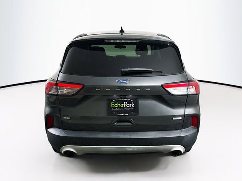 Used 2020 Ford Escape SE image 7