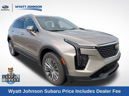 Used 2025 Cadillac XT4 Premium Luxury FWD image 8