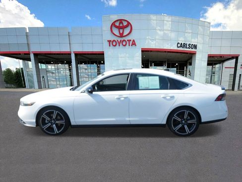 Used 2024 Honda Accord Sport image 7