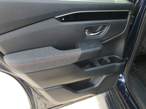 Used 2023 Honda Pilot Sport image 15