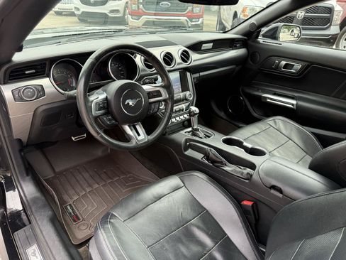 Used 2018 Ford Mustang Premium RWD image 18