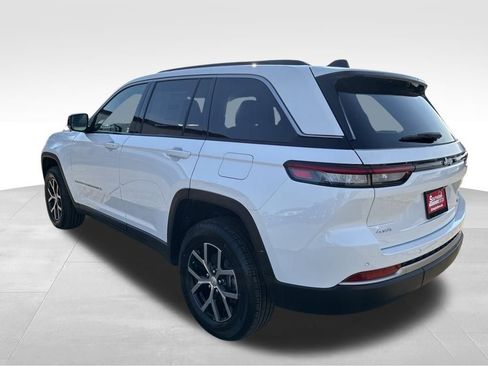 New 2026 Jeep Grand Cherokee Limited image 3