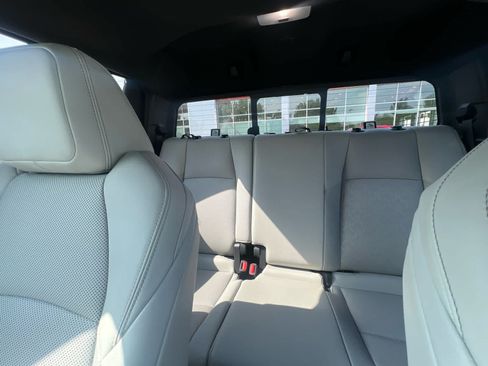 Used 2024 Toyota Tacoma Limited w/ Limited Package (LT) AWD/4WD image 12