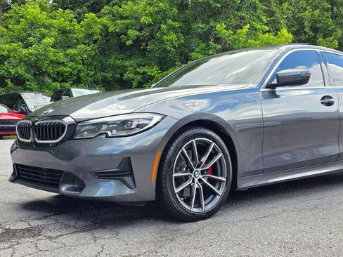 Used 2022 BMW 330i Sedan w/ Premium Package RWD image 2