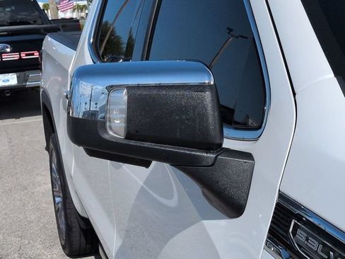 Used 2023 GMC Sierra 1500 Denali w/ Denali Reserve Package AWD/4WD image 12
