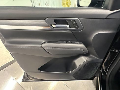 Used 2026 GMC Terrain Elevation w/ Black Edition AWD/4WD image 19