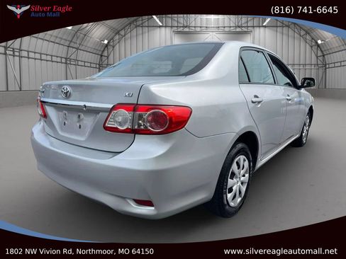 Used 2011 Toyota Corolla S image 4
