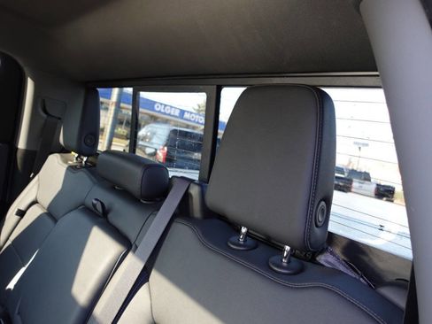 Used 2024 GMC Sierra 1500 Elevation w/ Elevation Premium Package image 28