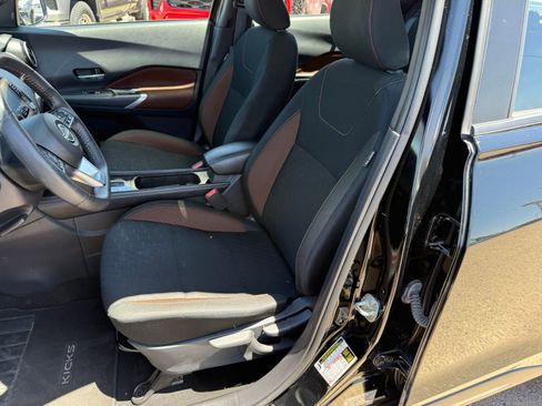 Used 2024 Nissan Kicks SR FWD image 30