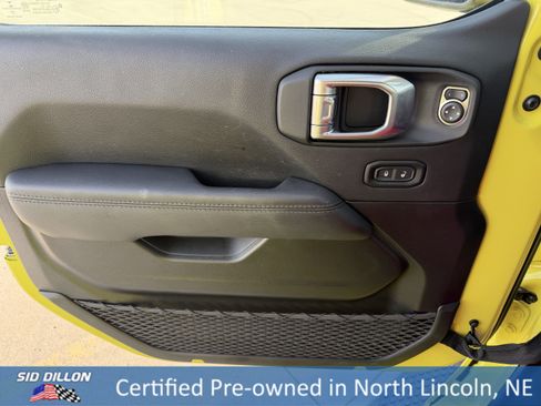 Used 2023 Jeep Wrangler Unlimited Sahara image 19