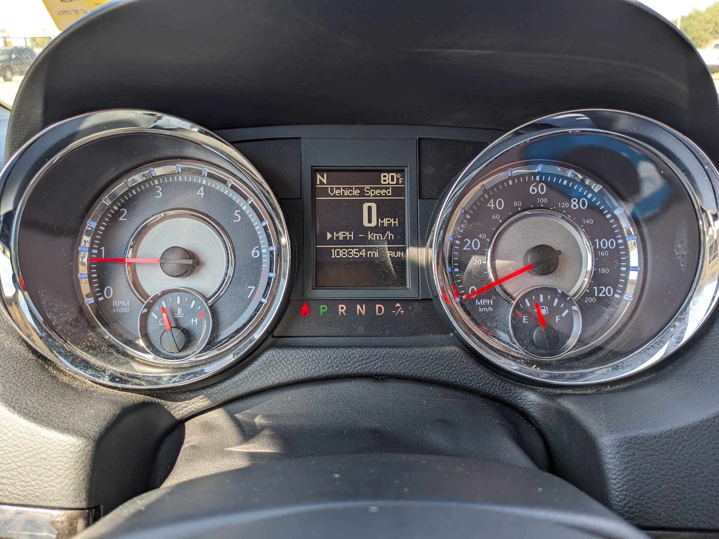 Used 2016 Chrysler Town & Country Touring-L FWD image 14