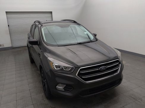 Used 2018 Ford Escape SE w/ SE Sport Appearance Package FWD image 14