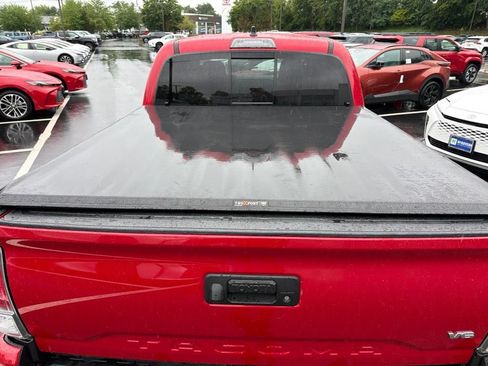 Certified 2021 Toyota Tacoma TRD Sport w/ Technology Package AWD/4WD image 8