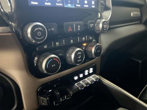 Used 2022 RAM 2500 Laramie image 15