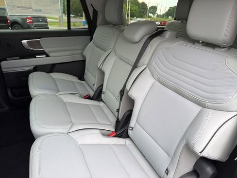 New 2026 Ford Expedition Max Platinum w/ Platinum Ultimate Package AWD/4WD image 14