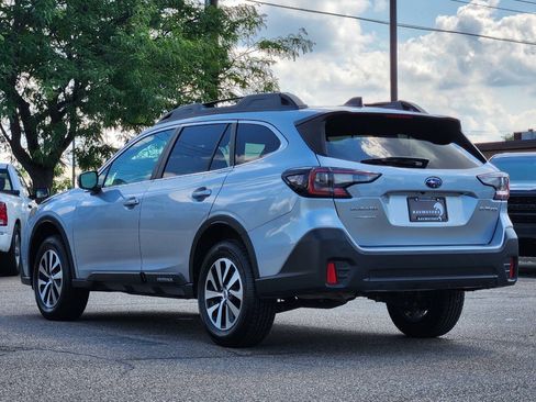 Used 2022 Subaru Outback Premium AWD/4WD image 8