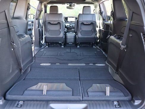 New 2026 Chrysler Pacifica Select image 40