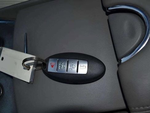 Used 2013 INFINITI G37 Journey w/ Premium Pkg image 34