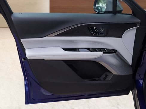 Certified 2025 Cadillac Lyriq Sport w/ LPO, Floor Liner Package AWD/4WD image 21