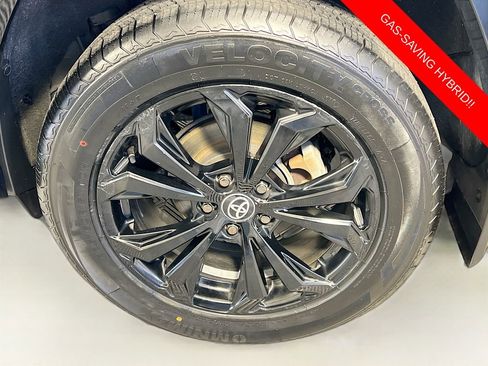 Used 2022 Toyota RAV4 XSE AWD/4WD image 31