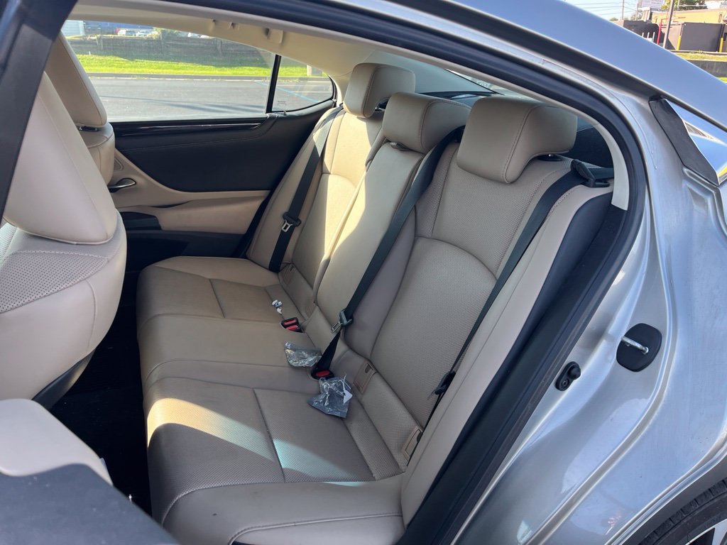 Used 2021 Lexus ES 250 w/ Premium Package AWD/4WD image 21