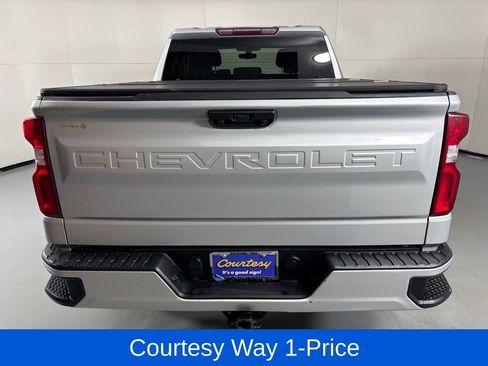 Used 2022 Chevrolet Silverado 1500 Custom RWD image 9