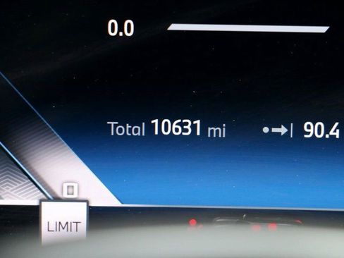 Used 2025 BMW X3 M50 w/ Premium Package image 18