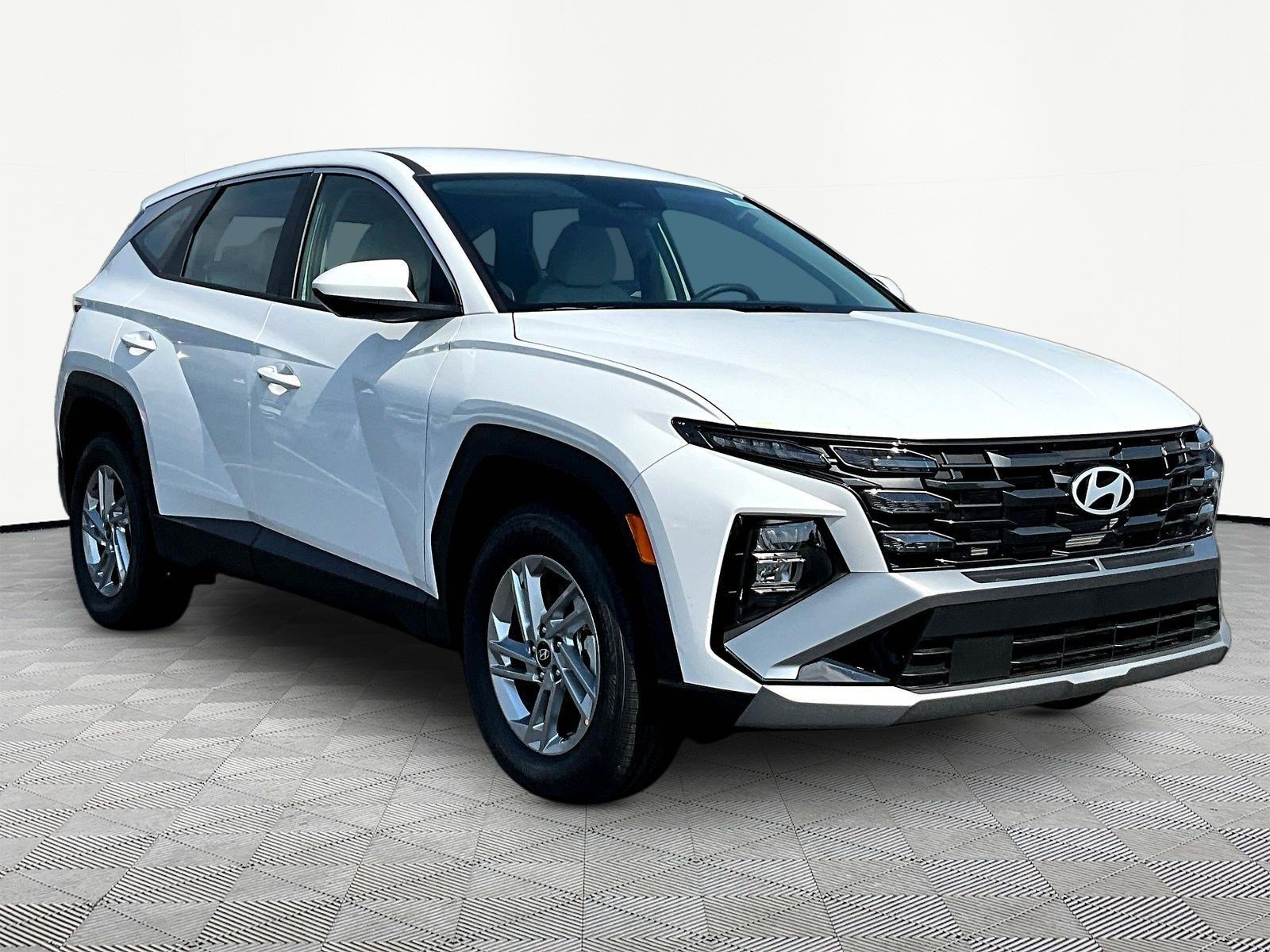 New 2026 Hyundai Tucson SE AWD/4WD image 3