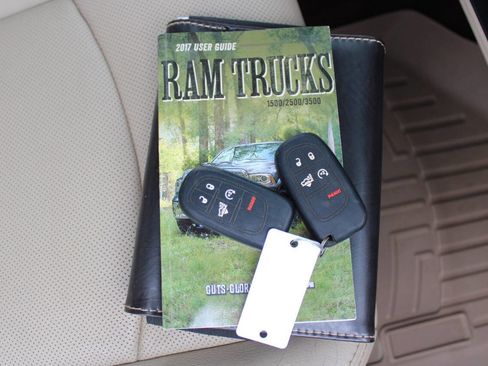 Used 2017 RAM 1500 Laramie w/ Convenience Group image 48