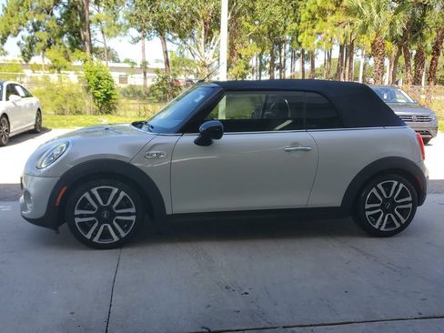 Used 2019 MINI Cooper S FWD image 8