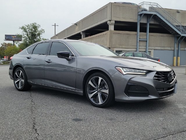 Used 2025 Acura TLX w/ Technology Package FWD image 3