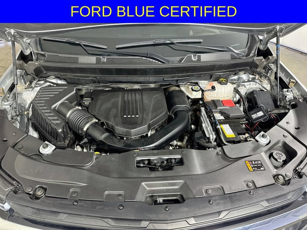 Used 2024 Chevrolet Traverse LS w/ LPO, Floor Liner Package FWD image 34