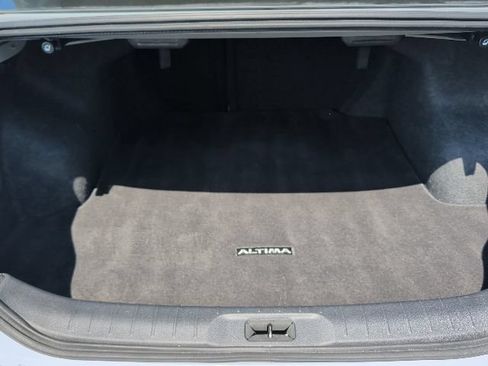 Used 2025 Nissan Altima 2.5 SR AWD/4WD image 5
