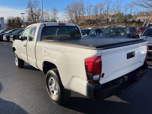 Certified 2023 Toyota Tacoma SR image 8