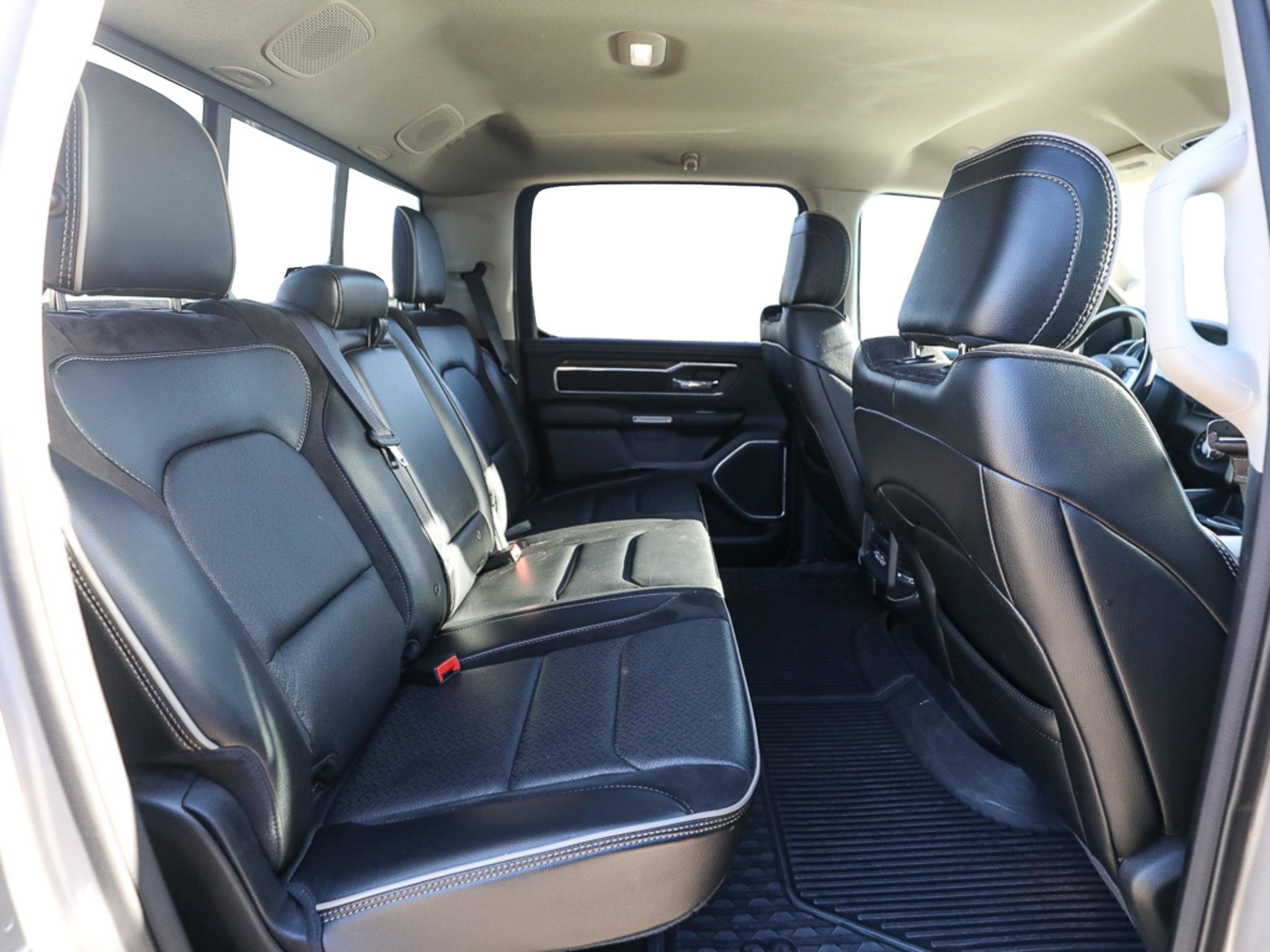 Used 2022 RAM 1500 Laramie AWD/4WD image 22
